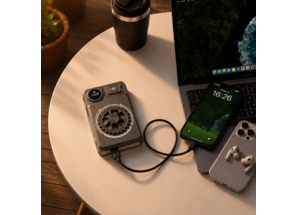 Nu Republic Cybotron Spin 10,000 mAh Magsafe Powerbank with Powerblitz Technology - Metallic Grey