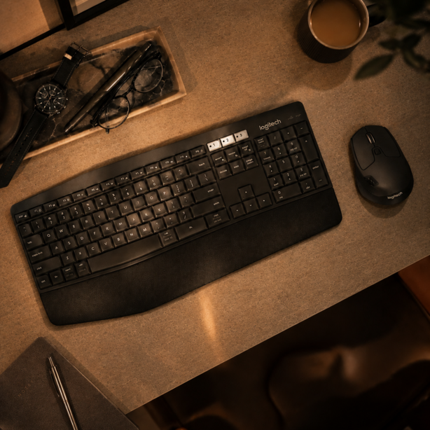 Logitech MK850 Performance Wireless Keyboard and Mouse Combo